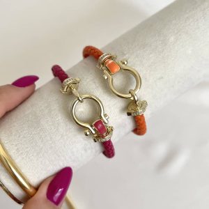 دستبند امگا چرمی