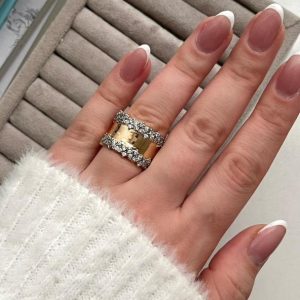 انگشتر طرح طلا دو رنگ