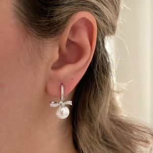 گوشواره ژوپینگ طرح پاپیون و مروارید