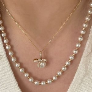 گردنبند مروارید و گوی