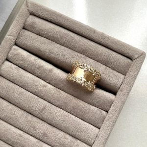 انگشتر طرح طلا